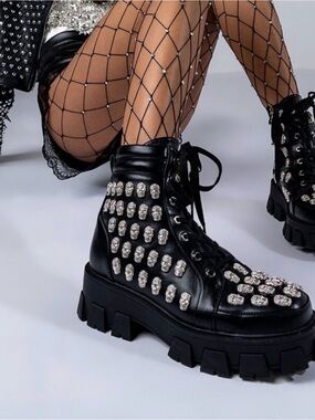 AZALEA WANG "GOTHIC DEMISE" Size: 11 PLATFORM BOOTIE IN BLACK (Fast ship)